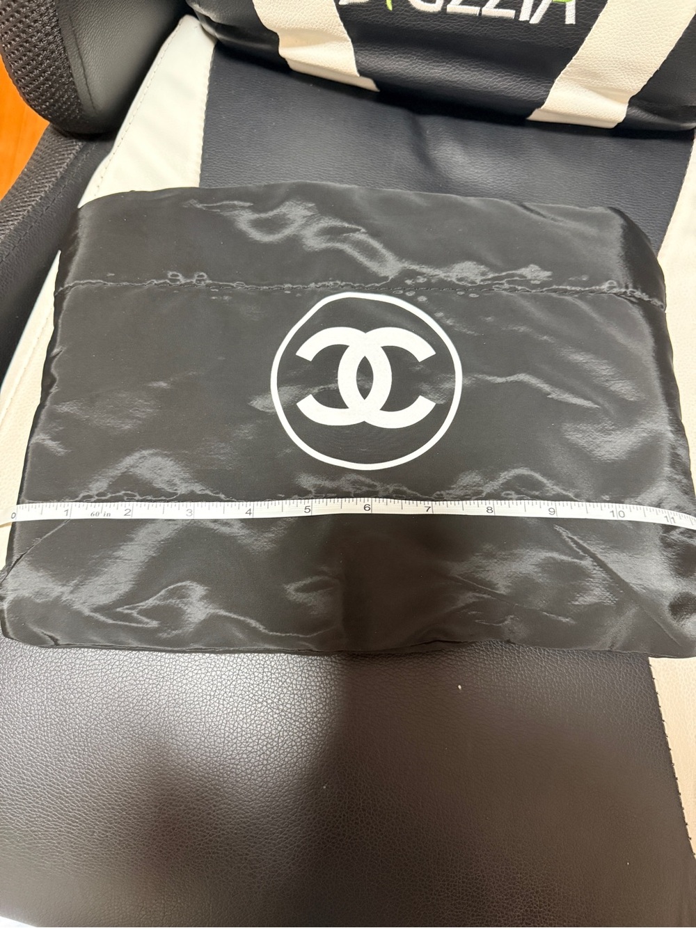 Black Quilted Nylon Pouch - Classic Logo Zip